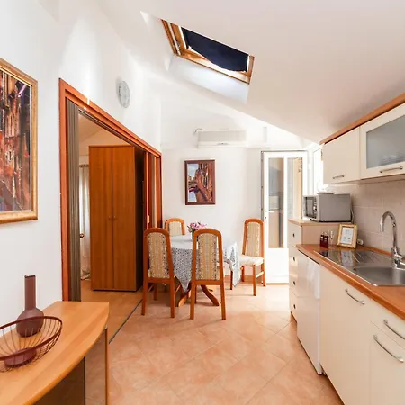 Apartman Roda *